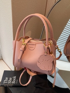 Women Elegant Lychee Pattern PU Leather Handbag Fashion Bucket Crossbody Shoulder Bag With Cute Animal Charm For Daily Commute