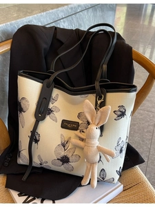 Grand Sac Fourre-tout en Toile pour Femmes Imprimé Floral Vintage Sac à Bandoulière Commuter Avec Pendentif Lapin Sac de Courses à Fermeture Éclair