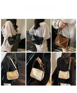 Vue détaillée de sacs à bandoulière minimalistes en similicuir aux couleurs unies