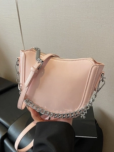 Women Fashion PU Leather Saddle Bag With Silver Chain Moon Charm Adjustable Shoulder Strap Zipper Crossbody Bag