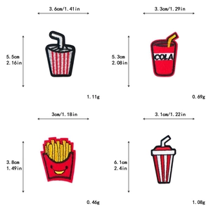 Détail des écussons brodés cola et frites avec mesures de dimensions précises