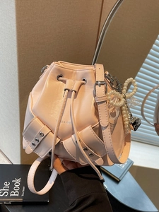 Sac Seau Femme Mode Cuir Synthétique Cordon Coulissant Sac Bandoulière Avec Nœud Künstliche Perle Pendentif Dentelle Polyvalent
