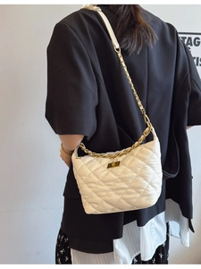 Sac à Épaule en Cuir PU Matelassé pour Femmes Chaîne Dorée Sac Bandoulière Vintage Motif Losanges Fermoir Tournant Sac à Main