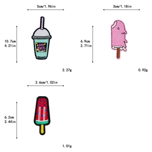 Detailansicht der Eiscreme-Stickerei-Aufnäher mit Maßen und Gewichtsinformationen