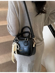 Borsa a Mano Vintage Boston da Donna in Pelle PU Piccola Borsa a Tracolla Con Pendente in Perla Artificial Pizzo Moda Casual Ufficio