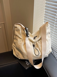 Women's Large Capacity Nylon Crossbody Bag Pleated Drawstring Dumpling Shoulder Bag Casual Fashion School Travel Satchel