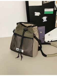 Damen Casual Nylon Mesh Kordelzug Beuteltasche Outdoor Techwear Stil Colorblock Schulter Handy Umhängetasche