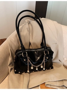 Damen Glänzende PU Leder Schultertasche Mit Künstliche Perlenkette Und Nieten Mode Kissentasche Handtasche Für Den Alltag Party Y2K Stil Damen Geldbörse