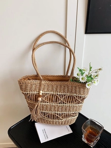 Large Capacity Summer Beach Straw Woven Tote Bag For Women Handmade Vacation Hollow Shoulder Bag With Tassel Wood Beads