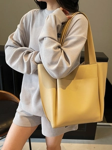 Minimalist large capacity cream leather tote bag with shoulder strap for women