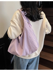 Minimalist lavender canvas tote bag for women with a large capacity shoulder strap design