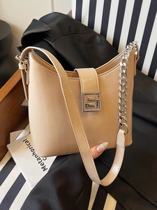 Women Vintage PU Underarm Bag Silver G Metal Buckle Chain Strap Casual Shoulder Crossbody Bag Urban Commuter Fashion Bag