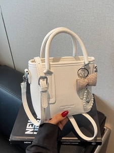 Vintage PU Leather Crossbody Bucket Bag For Women Commute Handbag With Bowknot Pearl Charm Solid Color Small Tote Bag