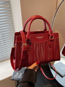 Elegant Women Red Wedding Handbag PU Leather Rhombus Crocodile Pattern Tote Bag With Adjustable Strap Gold Hardware Handbag