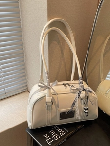 White large capacity shoulder bag with ribbon bows and heart pendant for women