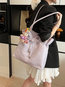 Sac fourre-tout lavande minimaliste avec cordon nœud et breloque mouton en peluche