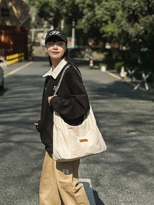 Große Kapazität Nylon Tote Bag Für Damen Casual Umhängetasche Minimalistisch Einfarbig Messenger Bag Mit Reißverschluss Reisen Schule Handtasche