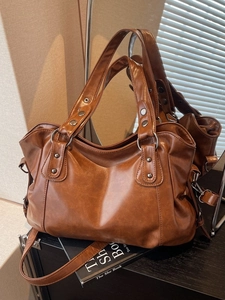 Vintage Large PU Leather Tote Bag For Women Retro Rivet Pleated Shoulder Crossbody Bag Commuter Handbag Daily Office Bag