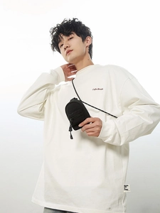 Loose fit off-white long sleeve t-shirt with red Coffee Breaks print and mini crossbody bag