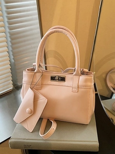 Women Minimalist Glossy PU Leather Handbag Metallic Turn Lock Crossbody Shoulder Bag With Matching Mini Pouch For Daily Use
