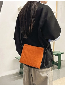 Nylon Small Crossbody Bag Fashion Envelope Messenger Bag Casual Outdoor Shoulder Bag Adjustable Strap For Daily Travel