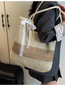 Striped woven straw tote bag with white lace bow and large capacity for summer travel