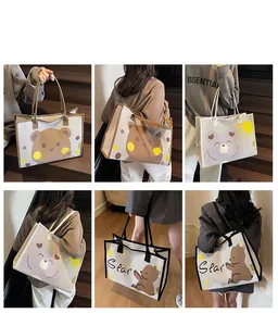 Vues multiples du grand sac cabas en toile avec imprimés d'ours et bandoulière réglable