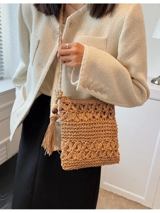 Women Handmade Straw Woven Crossbody Bag Crochet Flower Hollow Out Beach Vacation Shoulder Bag With Tassel Wood Beads