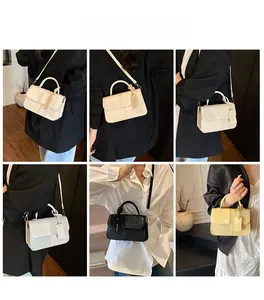 Collage de sacs bandoulière tendance avec patchwork minimaliste et texture en cuir tressé