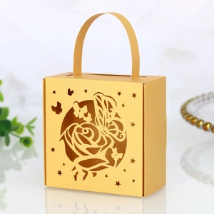 Laser Cut Pearlescent Cardstock Candy Gift Box Butterfly Rose Hollow Out Handheld Party Favor Bag Wedding Celebration
