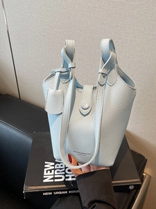 Women Minimalist PU Leather Bucket Crossbody Shoulder Bag With Litchi Texture Magnetic Buckle Solid Color Commuting Handbag
