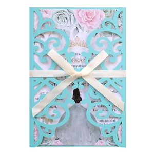 Προσκλητήριο γάμου Tiffany blue με κοπή laser, κορδέλα και λουλουδάτο σχέδιο