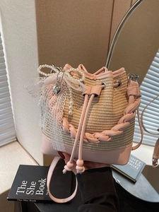 Women Fashion Woven Straw Bucket Bag PU Leather Stitching Drawstring Crossbody Handbag With Artificial Pearl Lace Charm Summer Vacation Commute Daily Shoulder Bag