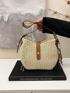 Women Casual Straw Woven Shoulder Bag With PU Leather Strap Vintage Bohemian Bucket Bag Summer Vacation Handbag