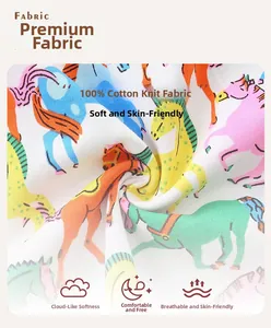 Détail de maille de coton doux avec imprimés de poneys colorés pour robe de fille