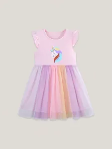 Abito rosa da bambina con stampa unicorno e gonna in tulle arcobaleno a balze