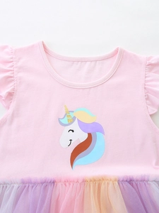 Vestito rosa con unicorno per bambine con maniche a volant e gonna arcobaleno in tulle
