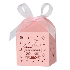 Rosa lasergeschnittene Geschenkbox Kinderwagen mit weißem Seidenband für Babyparty