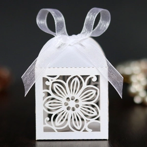 Laser Gesneden Holle Hibiscus Bloem Bruiloft Snoepdoos Kunstparelmoer Papier Satijnen Lint Strik Geschenkdoos Feestartikelen