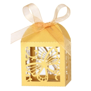 Goldene lasergeschnittene Schmetterling-Süßigkeitenbox mit Schleife für Hochzeiten