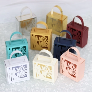 Boîtes à bonbons de mariage découpées au laser Mr & Mrs en plusieurs couleurs avec silhouette