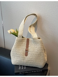 Minimalist Large Capacity Straw Woven Tote Bag Women Fashion Hand-Woven Shoulder Bag With Leather Buckle For Summer Beach Vacation