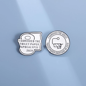 Humorous Zinc Alloy Enamel Pins Brooch I Survived The Toilet Paper Apocalypse 2020 Creative Minimalist Badges For Backpack Clothing Decorative Accessories Women Men Gift