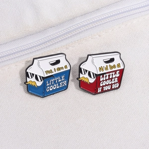 Lustige Cartoon-Milchbox-Emaille-Pins mit Sonnenbrille und Sprüchen im Set