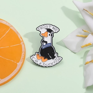 Cartoon Duck Doctor Enamel Pin Alloy Humorous Slogan Brooch Graduation Cap Gown Badge Fun Fashion Jewelry Clothing Accessories