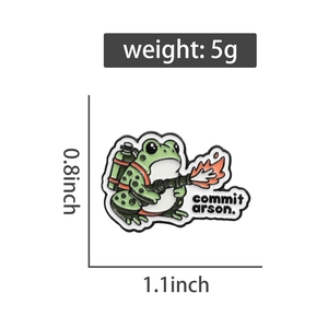 Détail montrant les dimensions 1,1x0,8 pouce du pin's émaillé grenouille rigolo