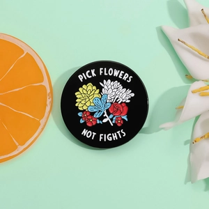 Pick Flowers Not Fights Round Alloy Lacquered Pin Floral Botanical Badge Personalized Cartoon Jewelry Brooch For Clothes Bag