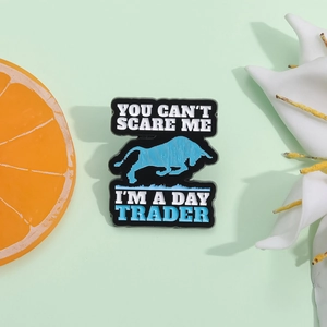 Day Trader Bull Épinglette en Émail Drôle Citation de Finance Broche en Alliage Creative Cartoon Badge de Marché Boursier Bijoux pour Hommes Femmes