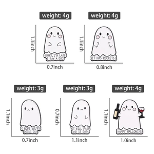 Detaillierte Größen- und Gewichtangaben für süße Halloween-Emaille-Anstecknadeln