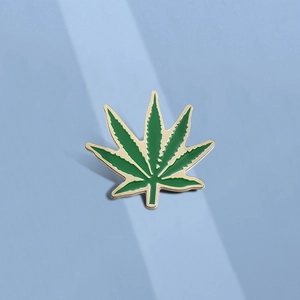 Broche en émail feuille vert et doré pour vêtements, badge décoratif en forme de plante